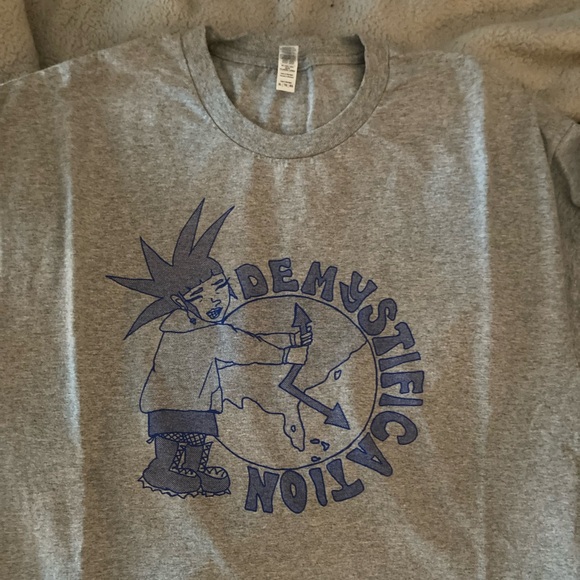 Demystification Zine Clock Shirt - Picture 1 of 1